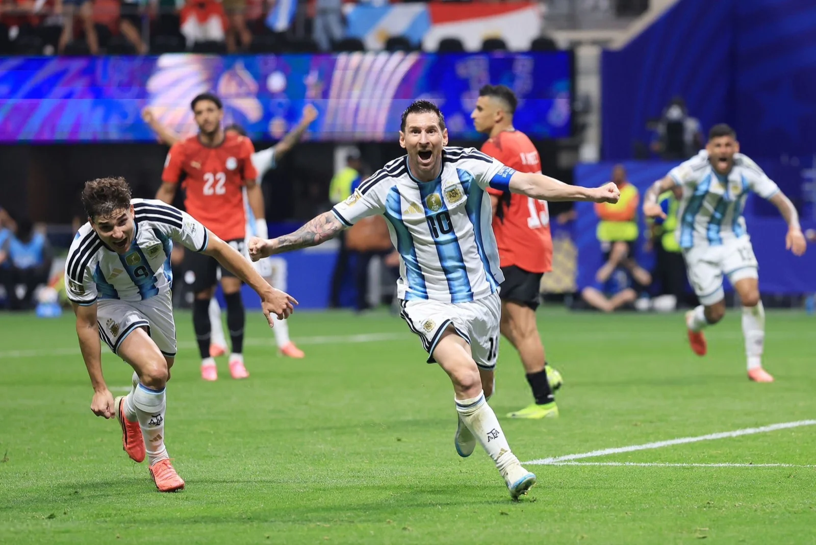 Messi comanda virada da Argentina sobre o Egito nas oitavas da Copa