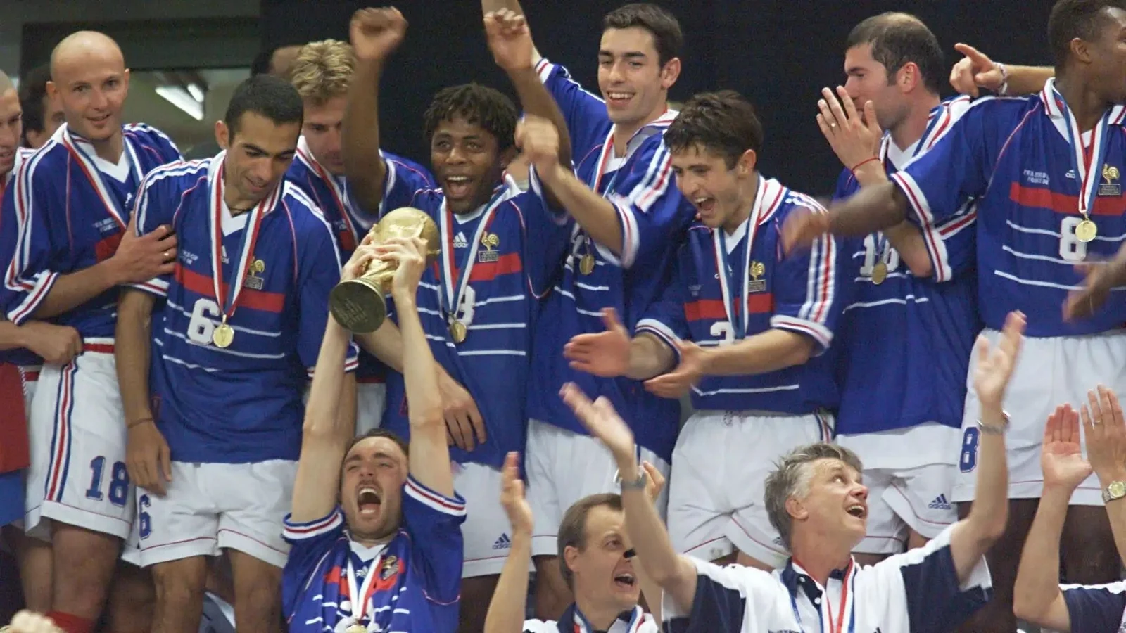 A Copa de 98 foi roubada para a França? O que é fato e o que é teoria na polêmica final
