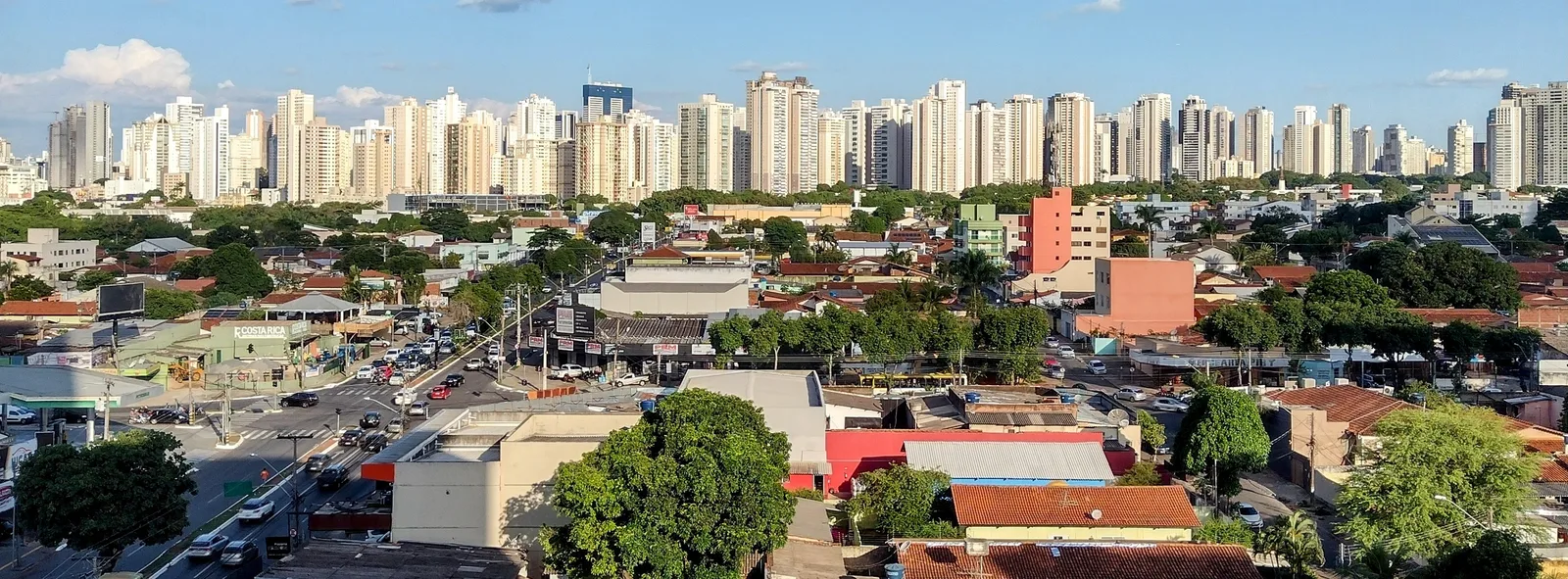 Onde jogar futebol em Goiânia: os melhores campos, quadras e arenas society