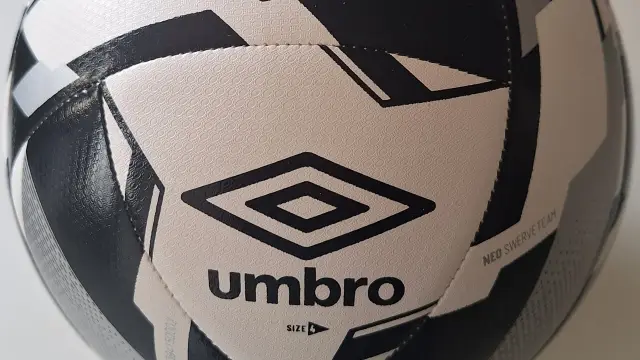 Chuteiras Umbro: os modelos clássicos, a história da marca e como escolher a sua