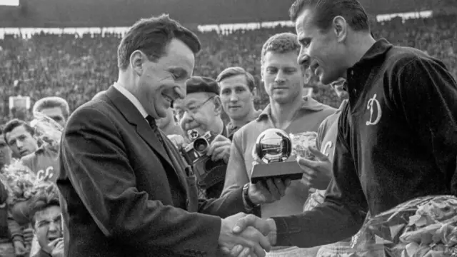 Lev Yashin, o único goleiro a ganhar uma Bola de Ouro