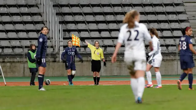 O que é impedimento no futebol? Um guia simples para quem está começando