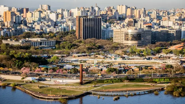Onde jogar futebol em Porto Alegre: arenas e quadras society