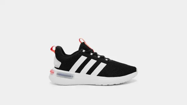 Tênis Adidas Racer TR23 masculino tem 46% off na Netshoes